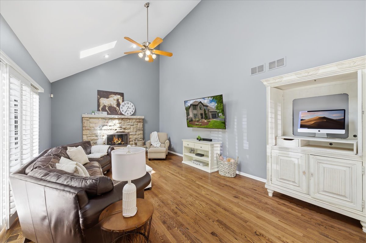 2607 Bangert Court Naperville IL 60564