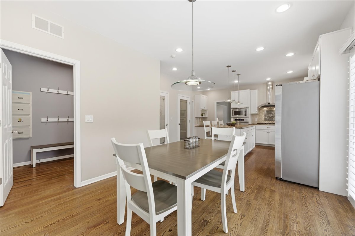 2607 Bangert Court Naperville IL 60564