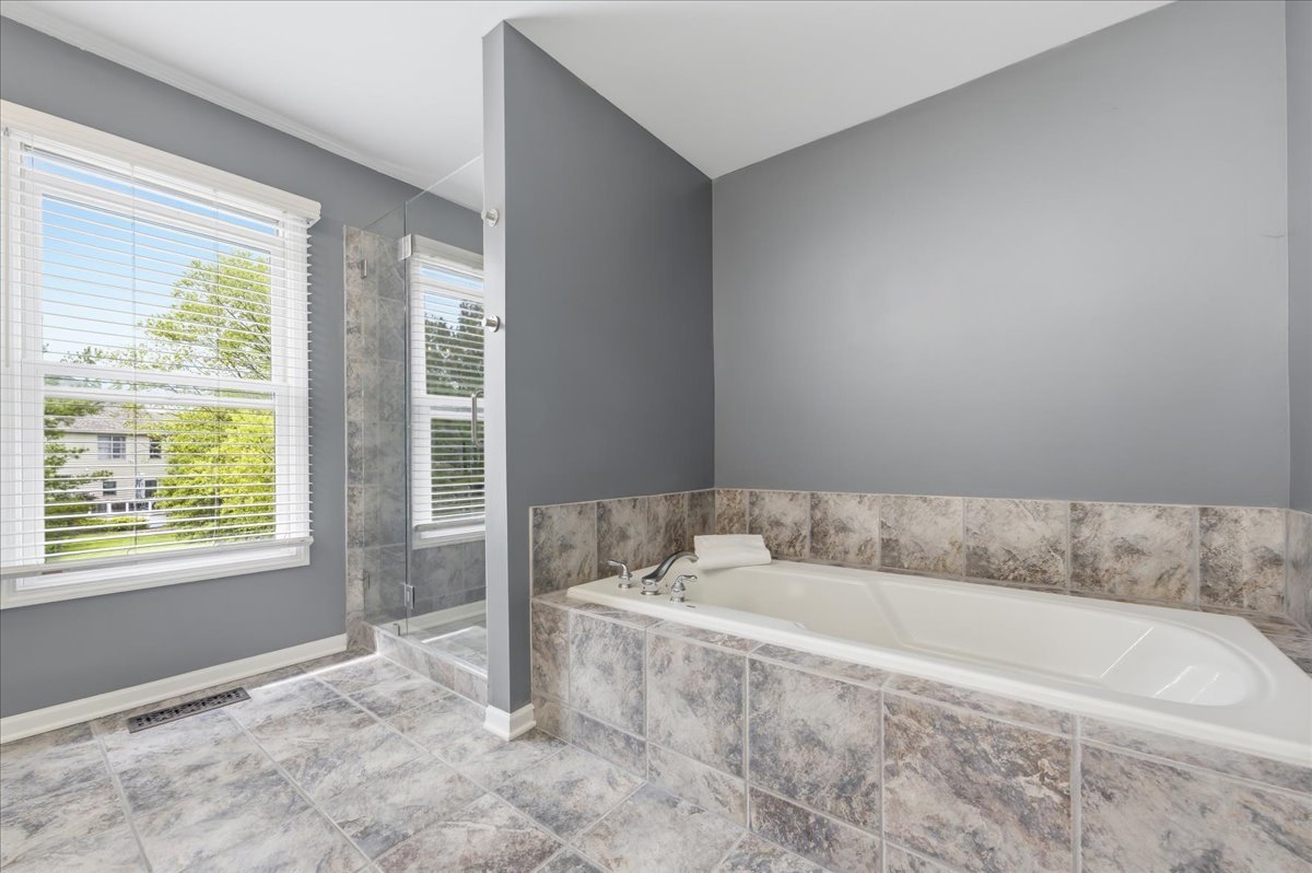 2607 Bangert Court Naperville IL 60564