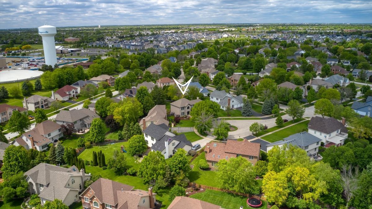 2607 Bangert Court Naperville IL 60564