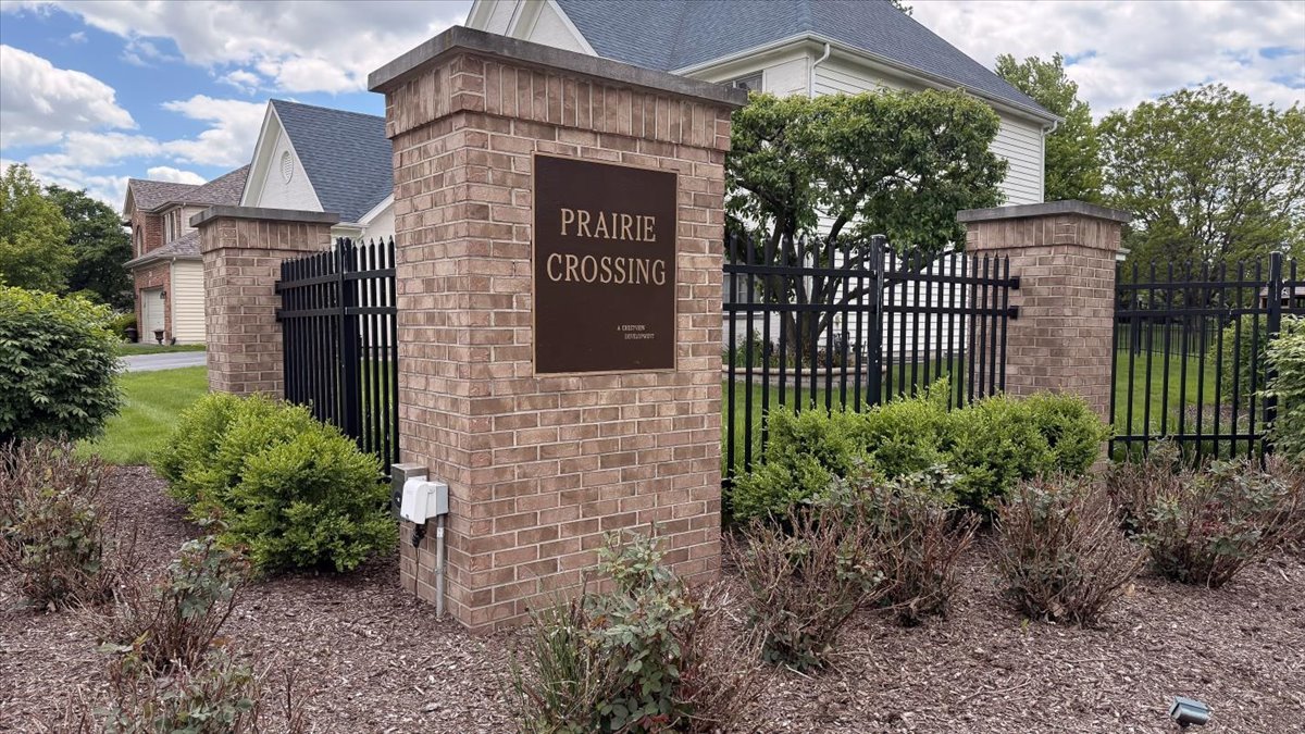 2607 Bangert Court Naperville IL 60564