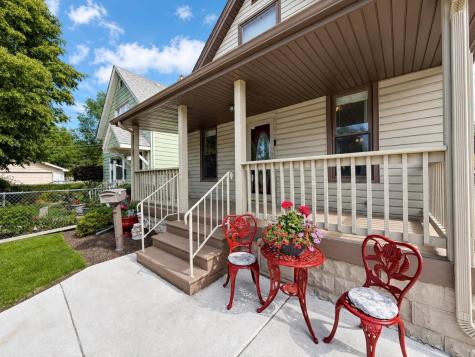562 Liberty Street Joliet IL 60432