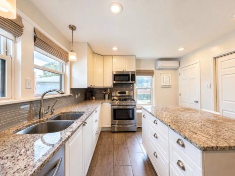 562 Liberty Street Joliet IL 60432