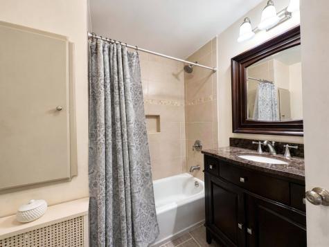 562 Liberty Street Joliet IL 60432