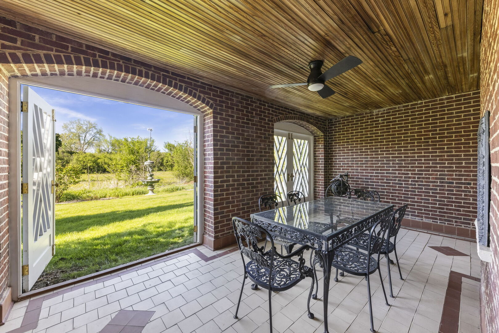 1760 Shaffner Road Wheaton IL 60189