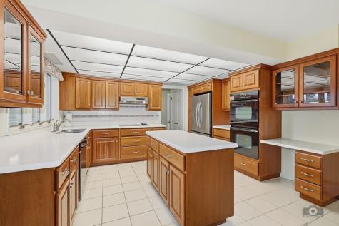 39W093 Silver Glen Road St. Charles IL 60175
