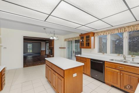 39W093 Silver Glen Road St. Charles IL 60175
