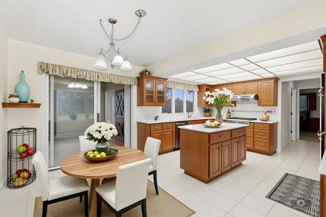 39W093 Silver Glen Road St. Charles IL 60175