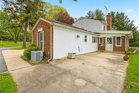 39W093 Silver Glen Road St. Charles IL 60175