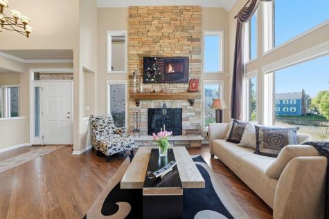 1406 West Rue Paris Place Inverness IL 60067