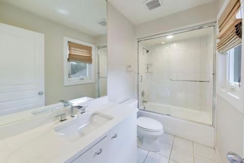 1639 Thornwood Lane Highland Park IL 60035