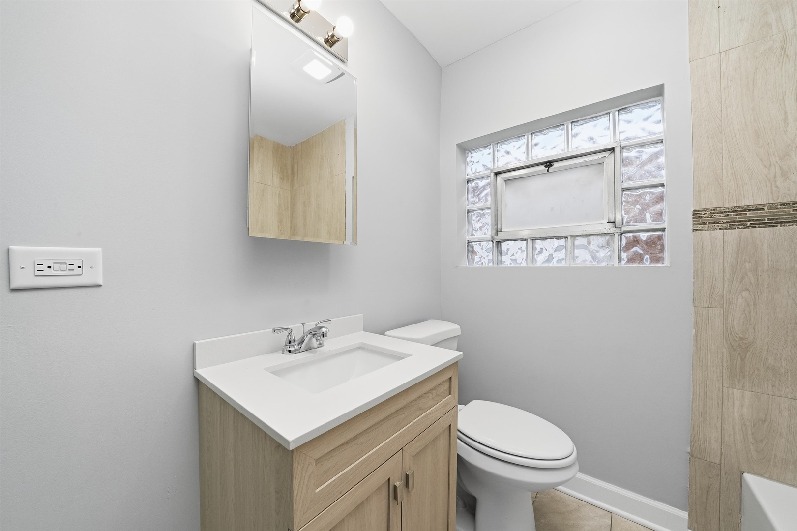 2658 West 83rd Street Chicago IL 60652