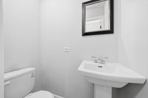 2658 West 83rd Street Chicago IL 60652