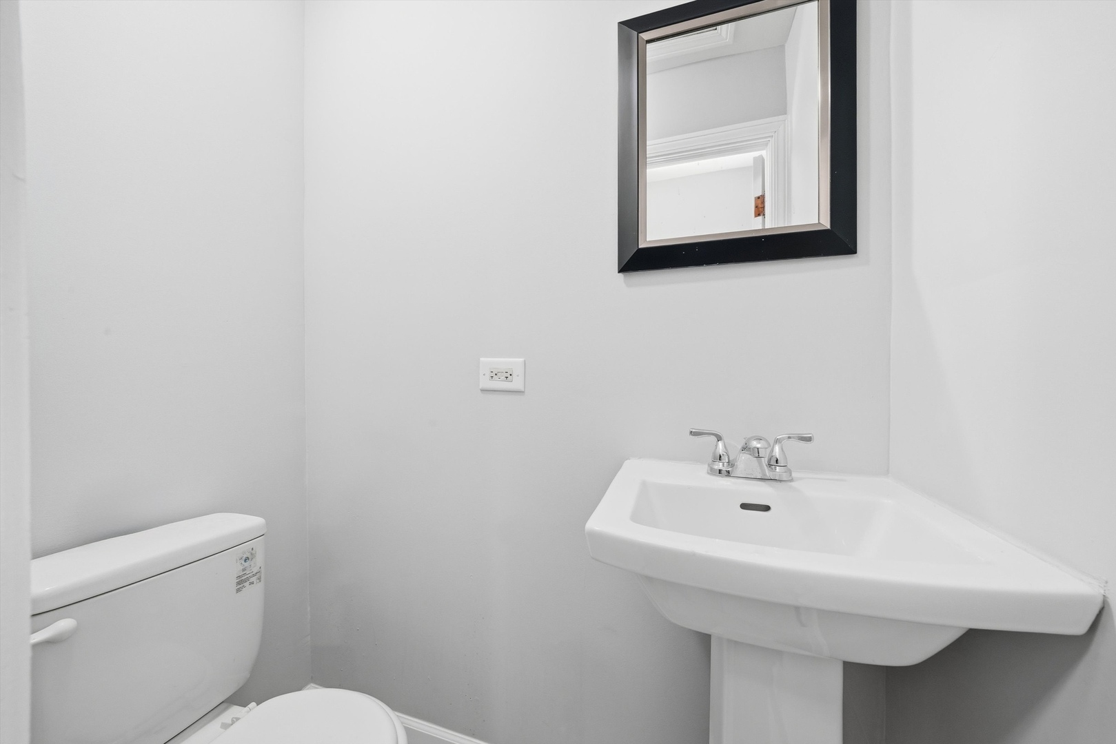 2658 West 83rd Street Chicago IL 60652
