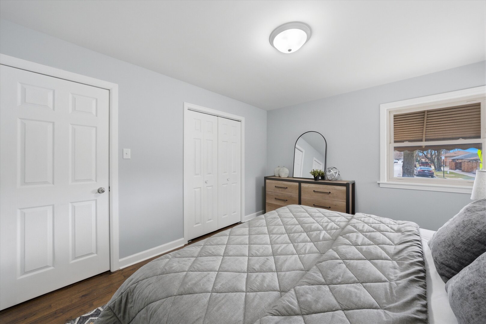 2658 West 83rd Street Chicago IL 60652