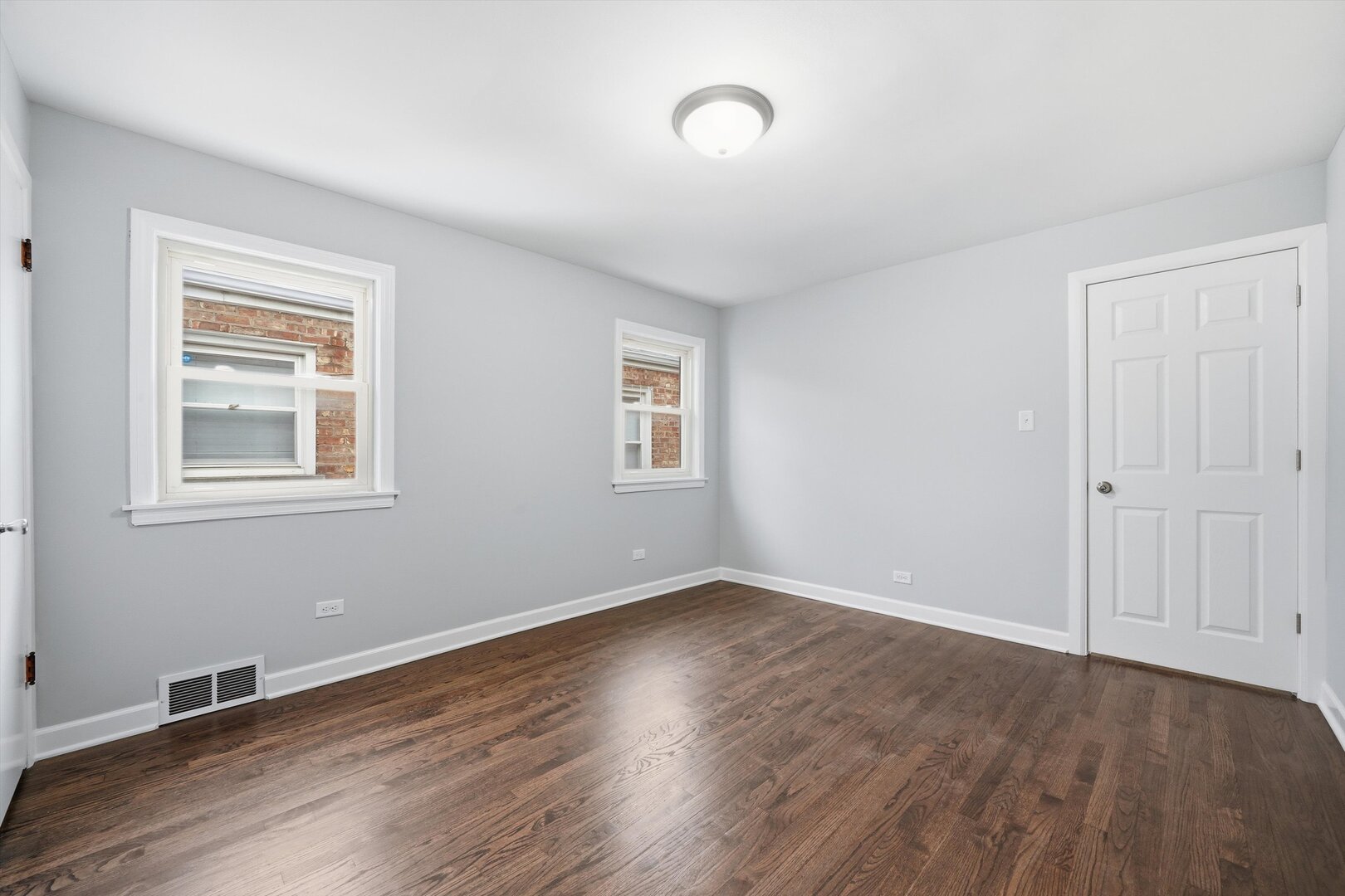 2658 West 83rd Street Chicago IL 60652