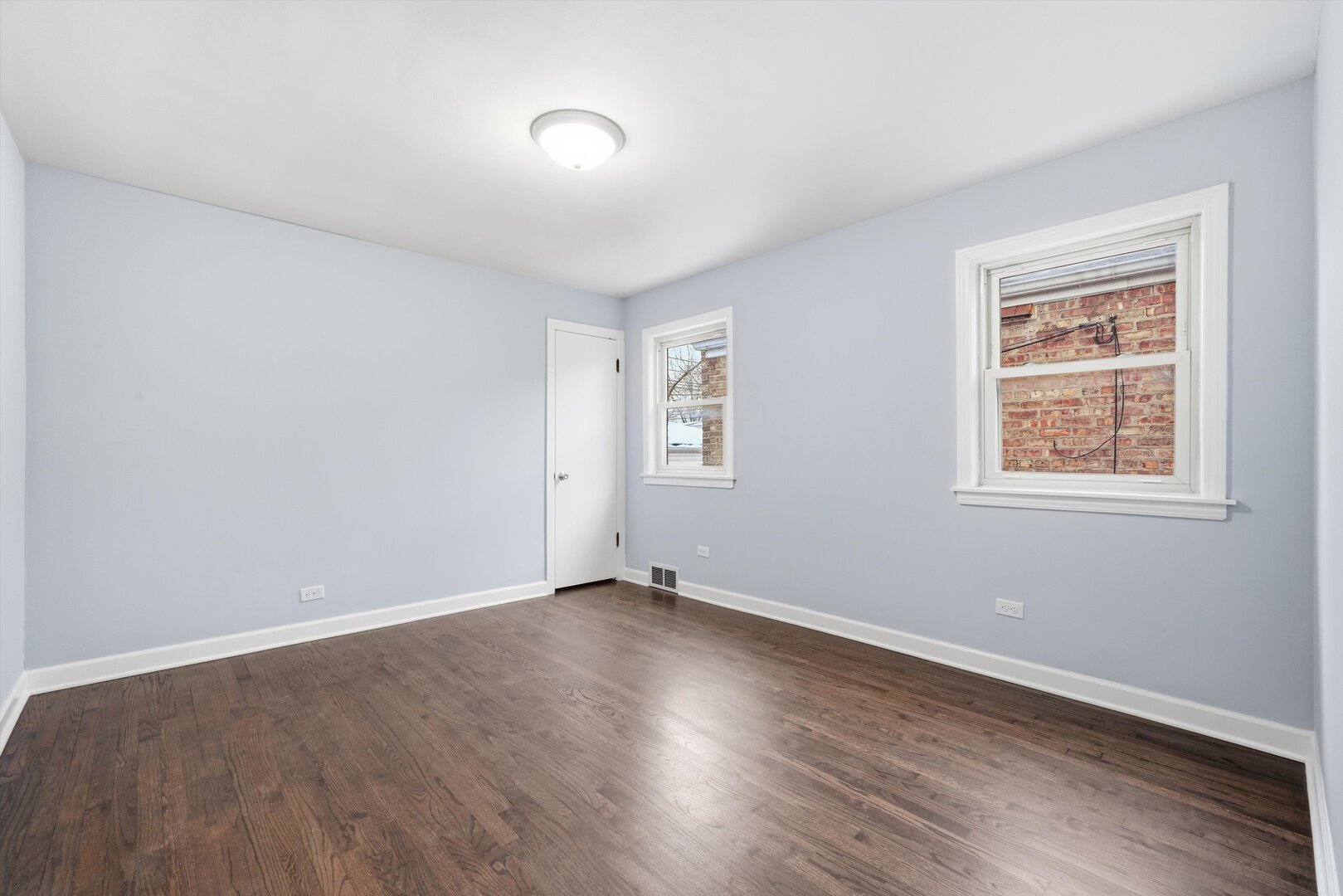 2658 West 83rd Street Chicago IL 60652