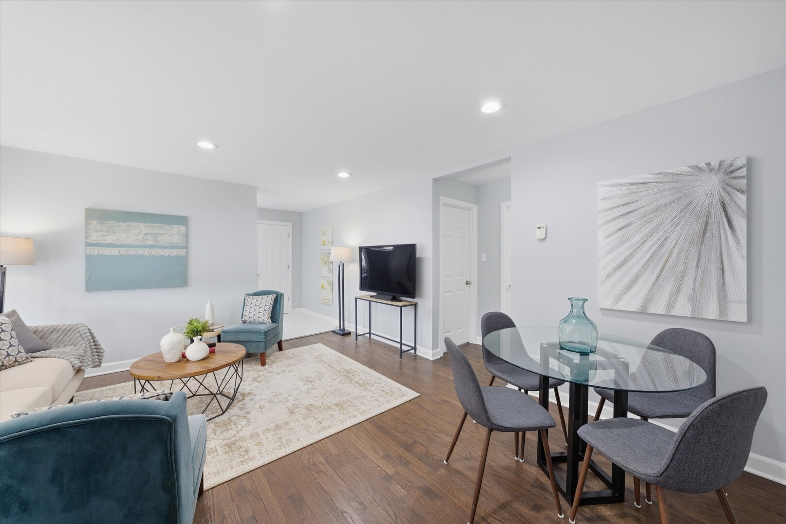 2658 West 83rd Street Chicago IL 60652