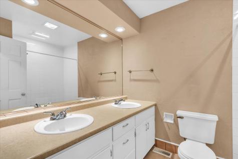 609 East Sunnycrest Court Urbana IL 61801