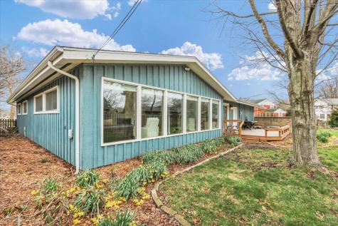 609 East Sunnycrest Court Urbana IL 61801