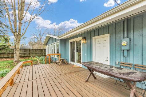 609 East Sunnycrest Court Urbana IL 61801