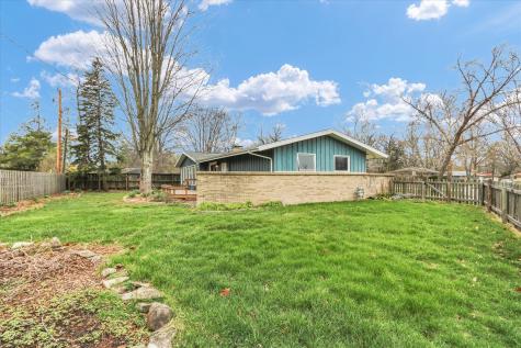 609 East Sunnycrest Court Urbana IL 61801