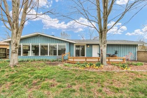 609 East Sunnycrest Court Urbana IL 61801