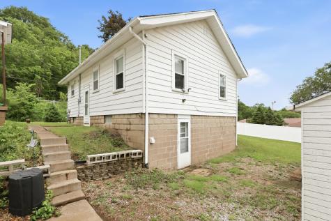 1302 38TH Avenue Moline IL 51265