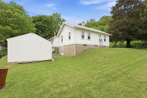 1302 38TH Avenue Moline IL 51265