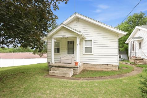 1302 38TH Avenue Moline IL 51265