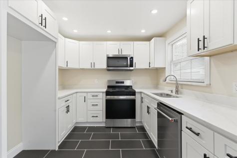 7468 East Parr Street Sun River Terrace IL 60964