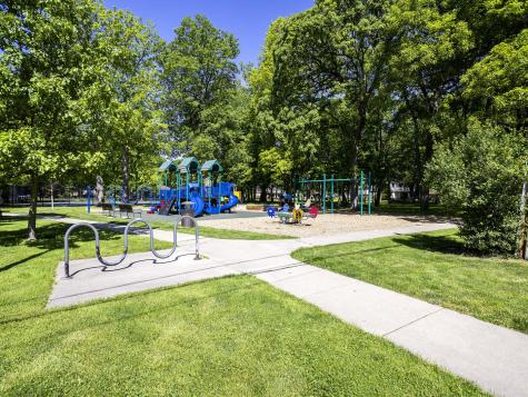 1520 Magnolia Street Glenview IL 60025