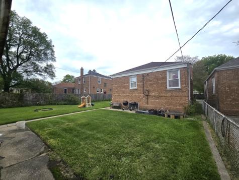 8226 South Colfax Avenue Chicago IL 60617