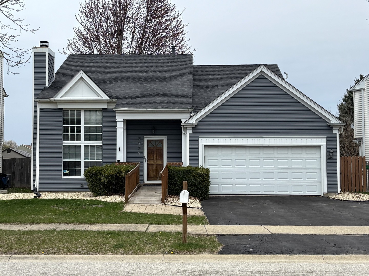 3238 Gresham Lane E Aurora IL 60504