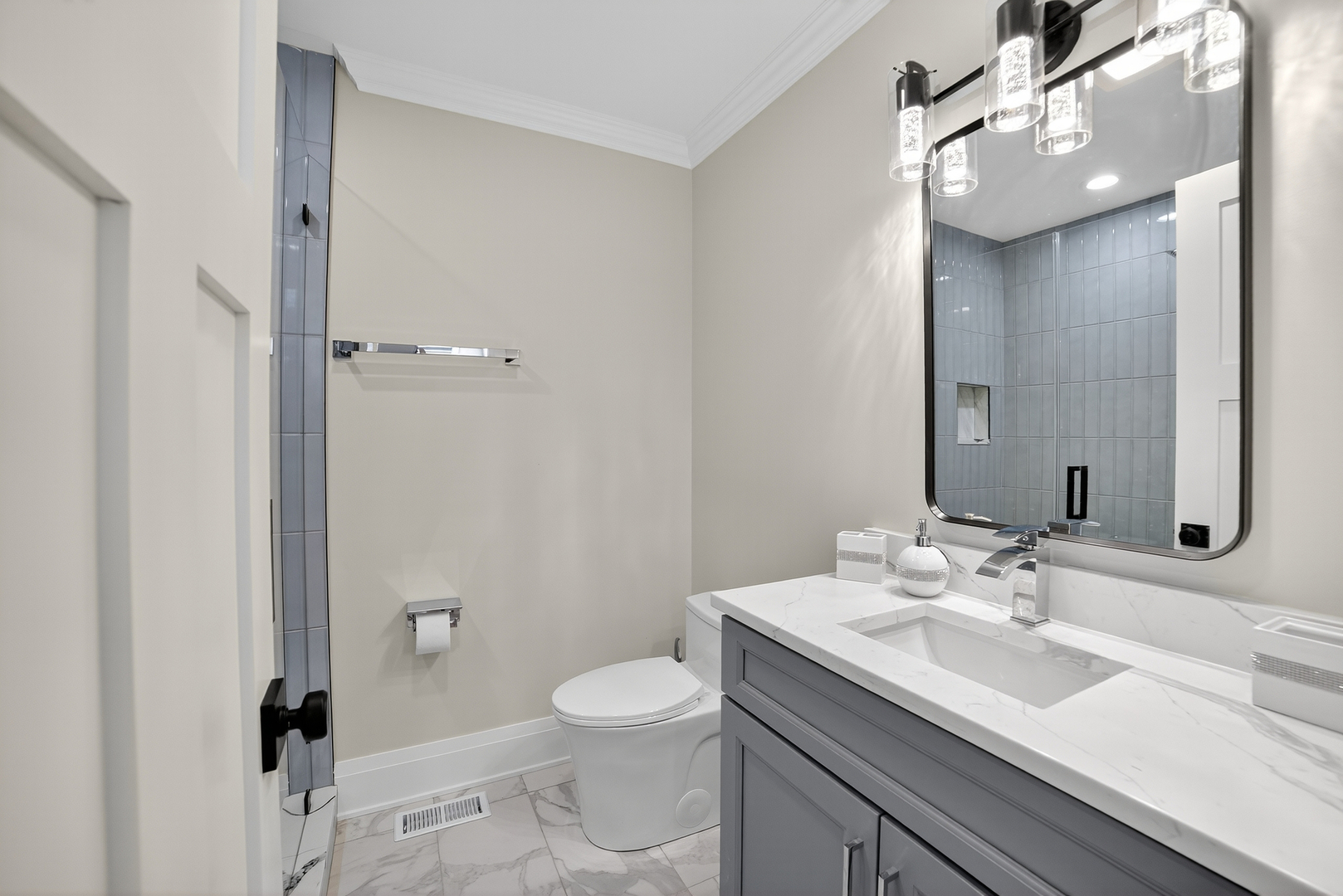 3019 North Kenneth Avenue Chicago IL 60641