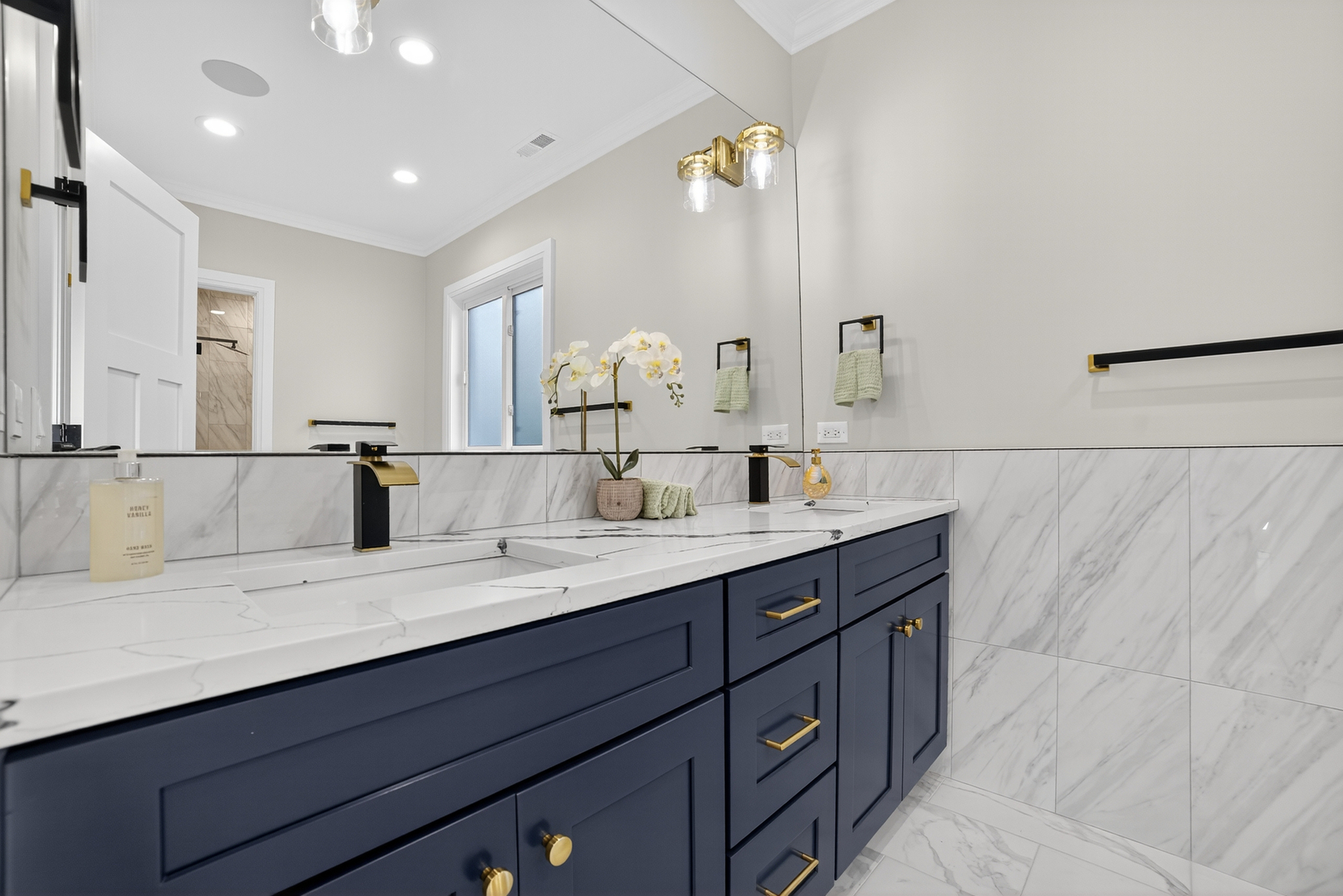 3019 North Kenneth Avenue Chicago IL 60641