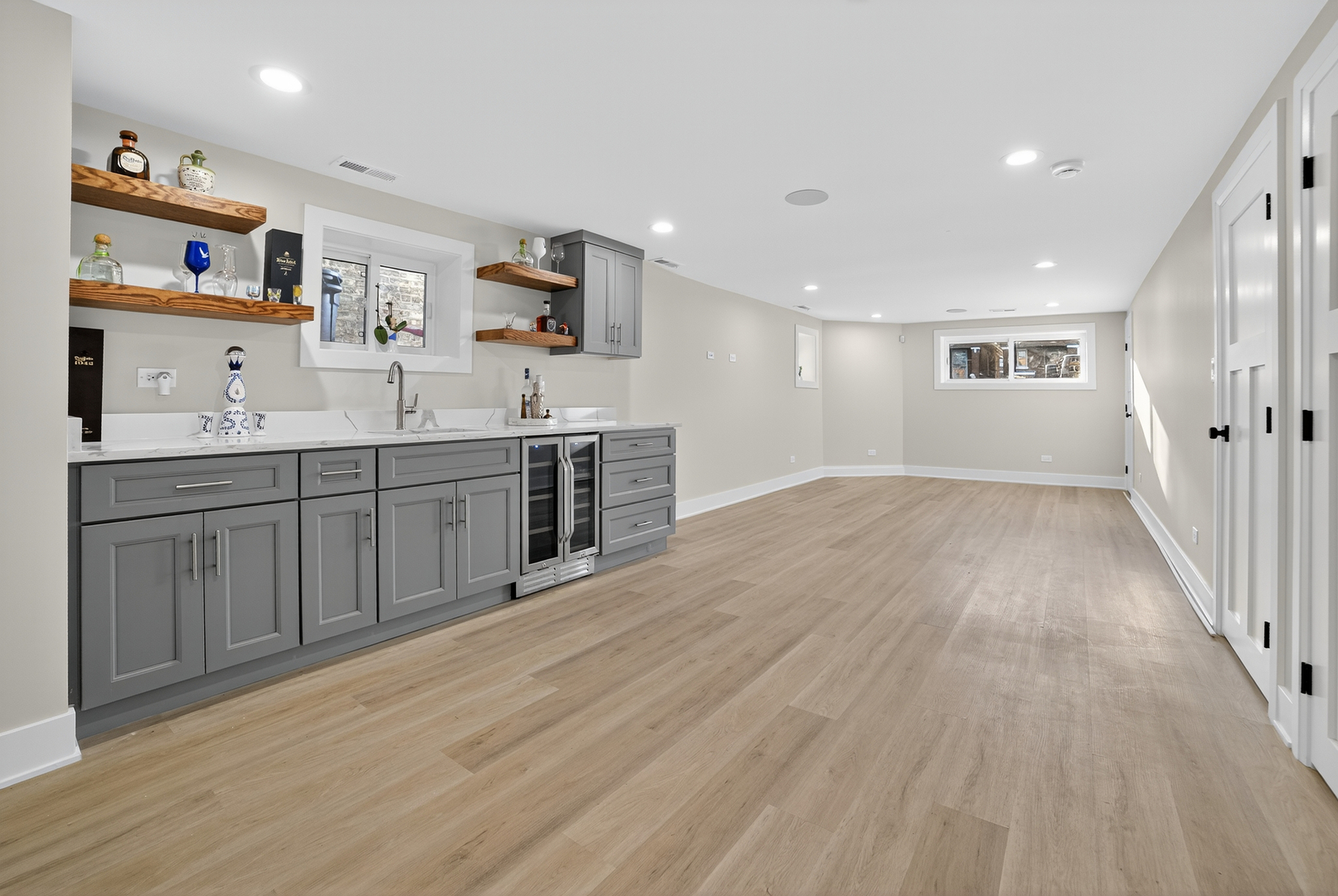 3019 North Kenneth Avenue Chicago IL 60641