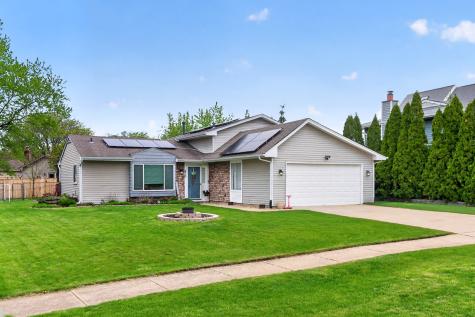 870 West Pine Avenue Roselle IL 60172