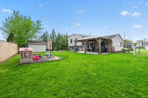870 West Pine Avenue Roselle IL 60172