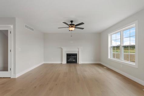 24 Meadow Drive Monticello IL 61856