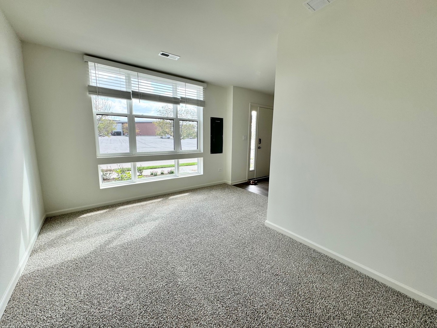 387 Summit Circle Lombard IL 60148