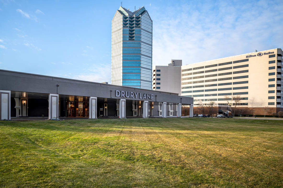 387 Summit Circle Lombard IL 60148