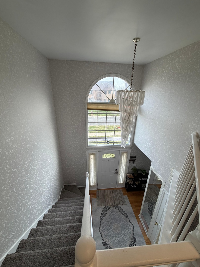 1060 Parkview Circle Carol Stream IL 60188