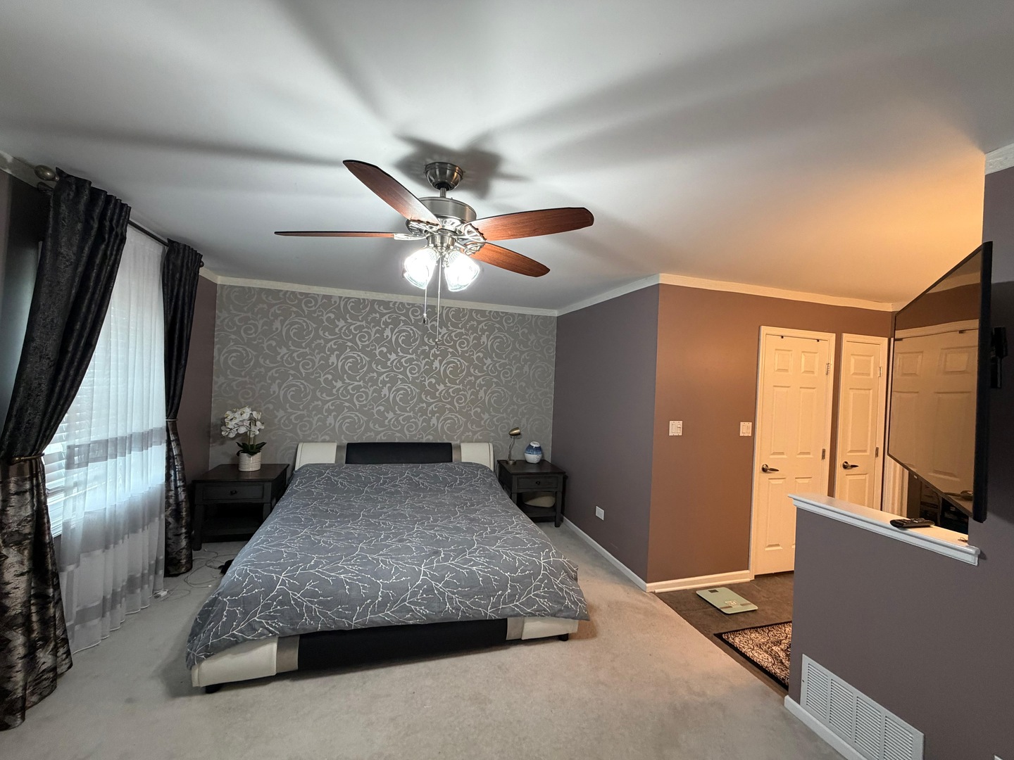 1060 Parkview Circle Carol Stream IL 60188