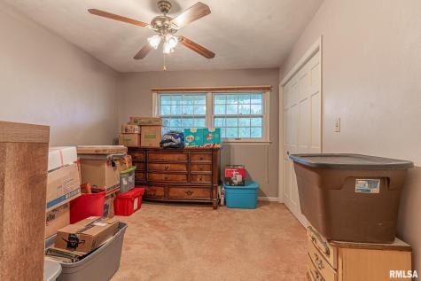 2022 West Main Street Salem IL 62881