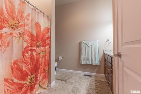 2022 West Main Street Salem IL 62881
