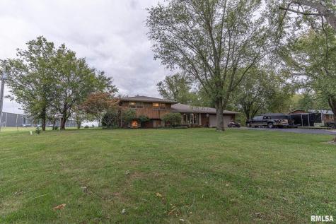 2022 West Main Street Salem IL 62881