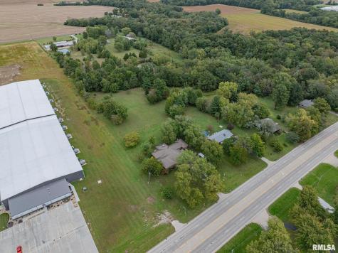 2022 West Main Street Salem IL 62881
