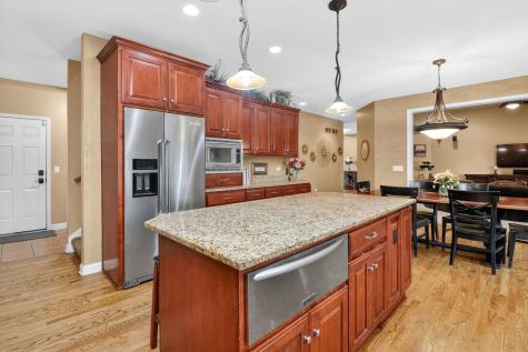 1 Crenshaw Court Bolingbrook IL 60490
