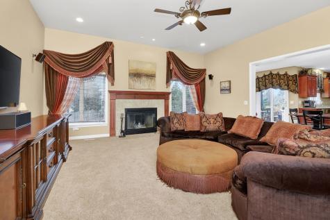 1 Crenshaw Court Bolingbrook IL 60490